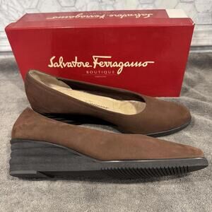 Salvatore Ferragamo Women's Brown Black Wedge Shoe Size 10 B preppy oldmoney